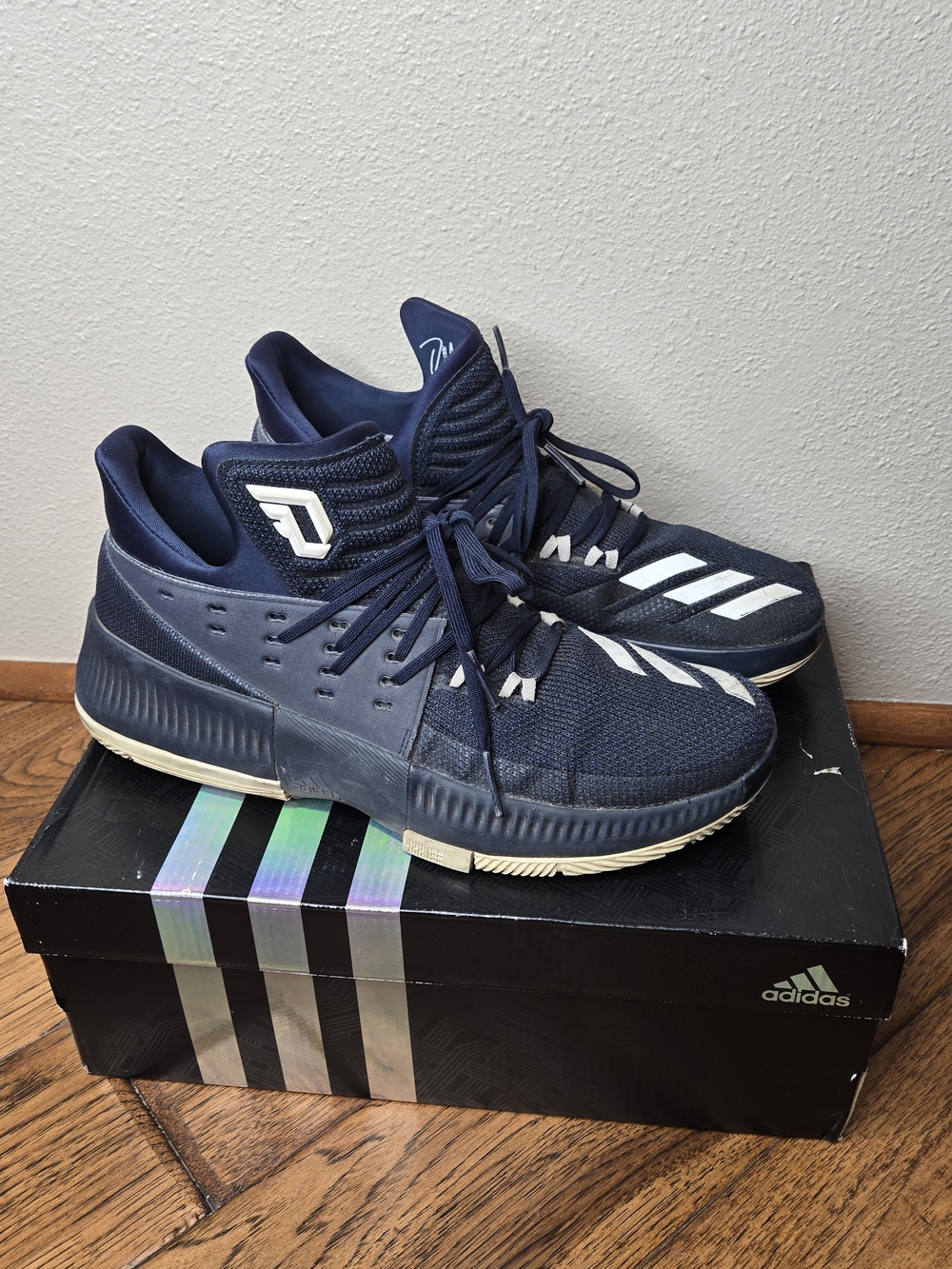 adidas Dame 3 Navy Basketball Shoes with White Accents Size 10